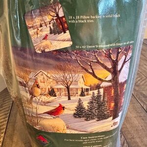 Northcrest Winter Christmas Cardinal Bird Tapestry Throw  Blanket Pillow Set New